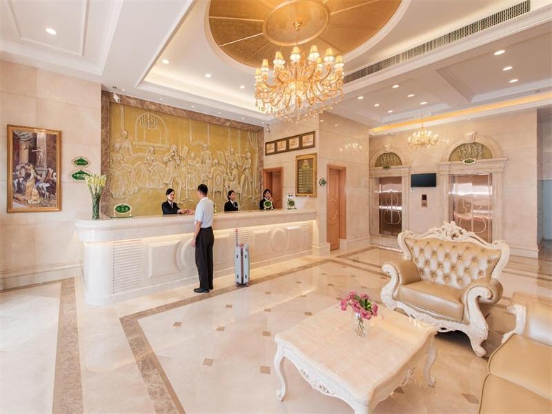 Vienna Hotel Shenzhen Baoneng City Plaza Экстерьер фото